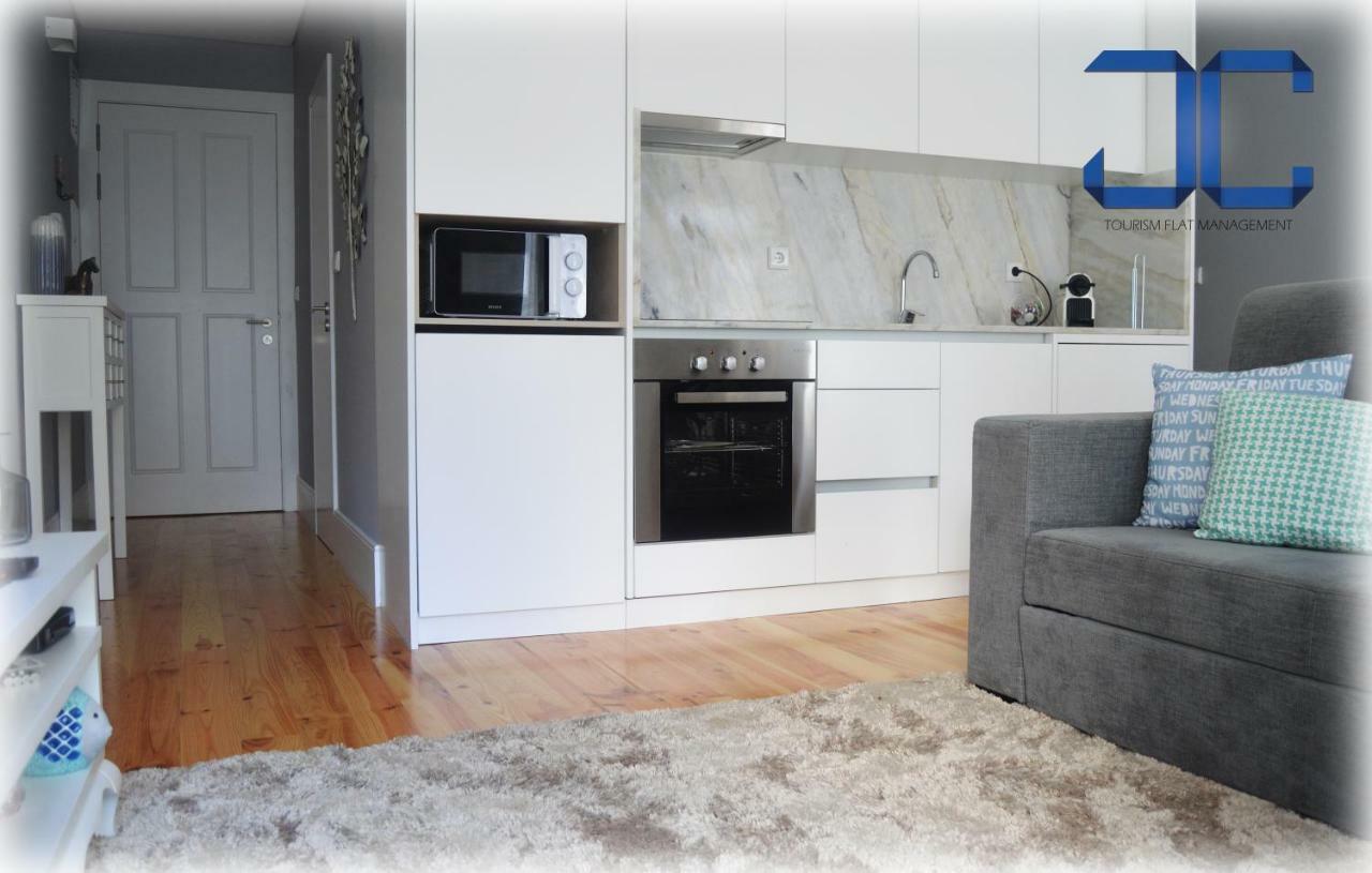 #Four Apartment By Jc Porto Luaran gambar